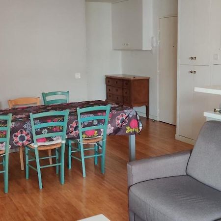 Chambre Chez L'Habitant A 5 Minutes Du Metro إيفري سور سين المظهر الخارجي الصورة