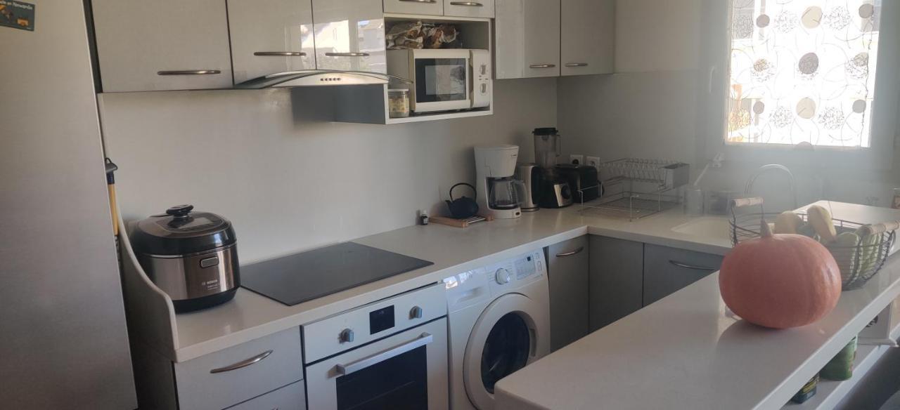 Chambre Chez L'Habitant A 5 Minutes Du Metro إيفري سور سين المظهر الخارجي الصورة